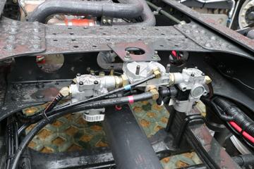 �������� ����H7�ؿ� 460���� 8X4 AMT�Զ����ػ���(����)(LZ1321H7FC1T)ͼƬ