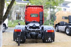 东风柳汽 乘龙H7重卡 轻奢版 460马力 6X4 AMT自动挡牵引车(LZ4251M7DB)