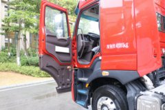 东风柳汽 乘龙H7重卡 轻奢版 460马力 6X4 AMT自动挡牵引车(LZ4251M7DB)