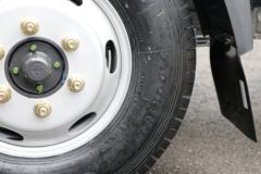 东风柳汽 乘龙L2 140马力 4X2 载货车(LZ1040L2ABT)