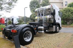 东风柳汽 乘龙H7重卡 460马力 4X2 LNG牵引车(国六)