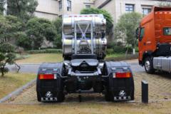 东风柳汽 乘龙H7重卡 460马力 4X2 LNG牵引车(国六)