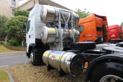 东风柳汽 乘龙H7重卡 460马力 4X2 LNG牵引车(国六)