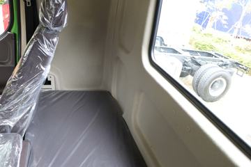 �������� �³���M3 230���� 6X2 ��ж��ͼƬ