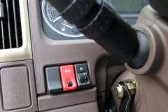 东风柳汽 新乘龙M3 230马力 6X2 自卸车(LZ3240M3CC1T)