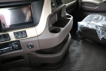 �������� ����H7 460���� 8X4 AMT�Զ����ػ�����(����)ͼƬ