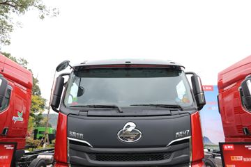 乘龙H7&nbsp;畜禽运输车外观图片