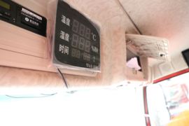 乘龙H7&nbsp;畜禽运输车驾驶室图片