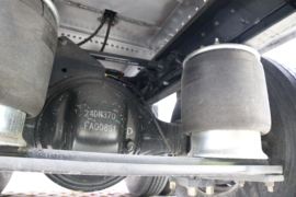 乘龙H7&nbsp;畜禽运输车底盘图片