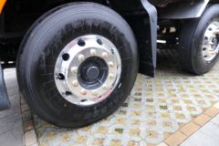 东风柳汽 乘龙H7 400马力 8X4 畜禽运输车(LZ1310H7FC1T)