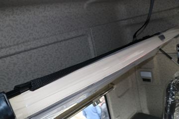 �������� ����H7 400���� 8X4 LNG�ػ�������(����)ͼƬ