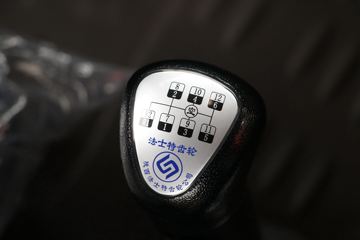 �������� ����H7 400���� 8X4 LNG�ػ�������(����)ͼƬ