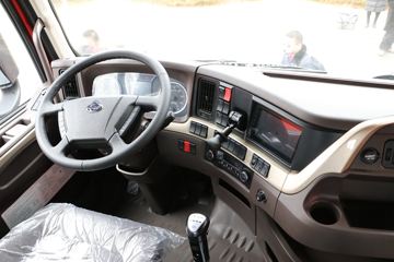 �������� ����H7 400���� 8X4 LNG�ػ�������(����)ͼƬ