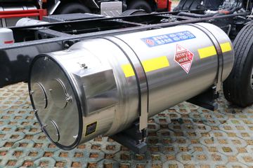 �������� ����H7 400���� 8X4 LNG�ػ�������(����)ͼƬ