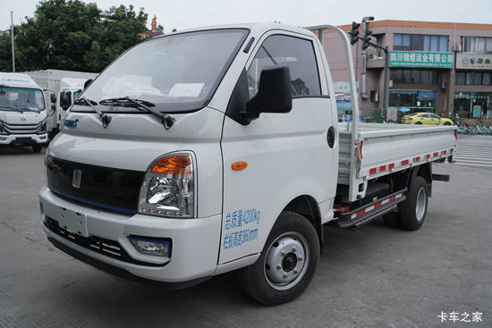 Զ E200S 4.2T 3.53׵Ŵ綯Ῠ(DNC1047BEVK4)66.84kWh