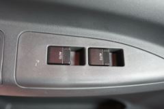 解放 J6F 160马力 4.16米单排仓栅式轻卡(8挡)(CA5040CCYP40K46L2E5A84)