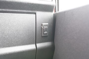 һ������ ��ž���2ϵ 95���� 3.2����ж��(CA3040K3L1E5)ͼƬ