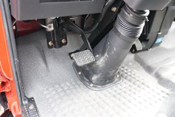 һ������ ��ž���2ϵ 95���� 3.2����ж��(CA3040K3L1E5)ͼƬ