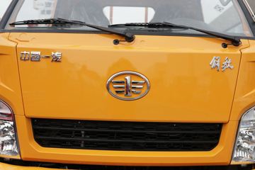 һ������ ��ž���1ϵ 84���� 4X2 3.73����ж��(CA3040K7L2E5-3)ͼƬ