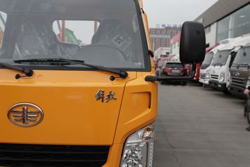 һ������ ��ž���1ϵ 84���� 4X2 3.73����ж��(CA3040K7L2E5-3)ͼƬ