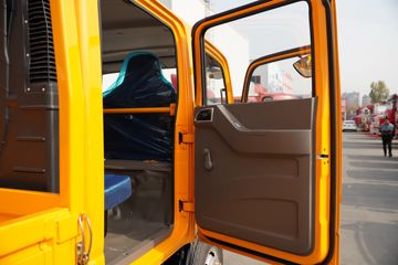 һ������ ��Ź�ʨ 2.2L 130���� ���� 3.145��˫�������Ῠ(CA1040K2L3RE6B)ͼƬ