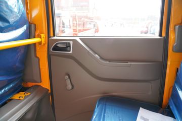 һ������ ��Ź�ʨ 2.2L 130���� ���� 3.145��˫�������Ῠ(CA1040K2L3RE6B)ͼƬ