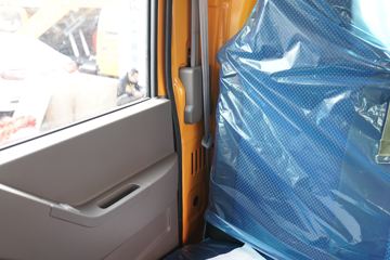 һ������ ��Ź�ʨ 2.2L 130���� ���� 3.145��˫�������Ῠ(CA1040K2L3RE6B)ͼƬ