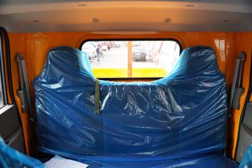 һ������ ��Ź�ʨ 2.2L 130���� ���� 3.145��˫�������Ῠ(CA1040K2L3RE6B)ͼƬ