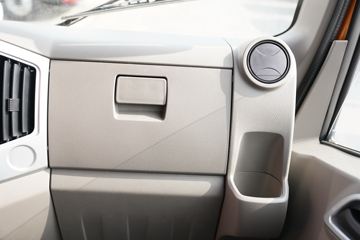 һ������ ��Ź�ʨ 2.2L 130���� ���� 3.145��˫�������Ῠ(CA1040K2L3RE6B)ͼƬ