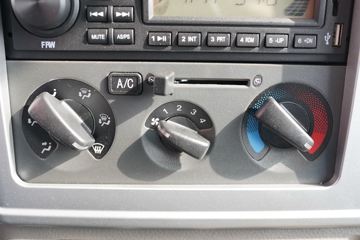 һ������ ��Ź�ʨ 2.2L 130���� ���� 3.145��˫�������Ῠ(CA1040K2L3RE6B)ͼƬ