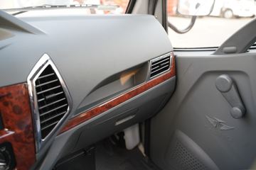 �ƿ�ŷ�� С���� 1.6L 105���� CNG 3.08���Ű�����΢��ͼƬ