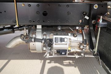 һ������ ��Ź�ʨ 2.2L 130���� ���� 3.145��˫�������Ῠ(CA1040K2L3RE6B)ͼƬ