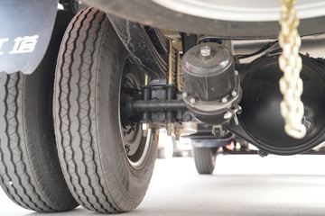 һ������ ��Ź�ʨ 2.2L 130���� ���� 3.145��˫�������Ῠ(CA1040K2L3RE6B)ͼƬ