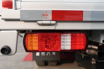 �ƿ�ŷ�� С���� 1.6L 105���� CNG 3.08���Ű�����΢��ͼƬ