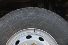 解放 麟VH 220马力 6.75米排半仓栅式载货车(潍柴)(CA5180CCYPK62L7E5A85)