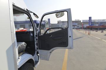 ���� ������D6-M 115���� 4.17�׵�����ʽ�Ῠ(5��)ͼƬ