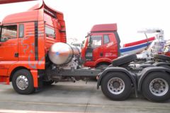 中国重汽 汕德卡SITRAK G7重卡 440马力 6X4 LNG牵引车(国六)(12挡)(ZZ4256V384HF1LB)