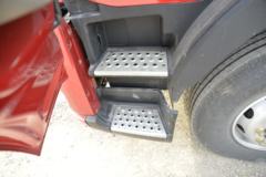 大运 新N8E重卡 钜赢版 460马力 6X4 LNG牵引车(470冲焊桥)(国六)(CGC4250N6ECBB)