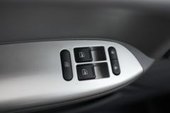 福田 奥铃新捷运 青春版 130马力 单排厢式轻卡(BJ5048XXY-FH) 福田 奥铃新捷运 青春版 130马力 单排厢式轻卡(BJ5048XXY-FH)