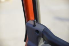 青岛解放 龙V 220马力 6X2 6.8米自卸车(CA3243PK2E5T3A90)