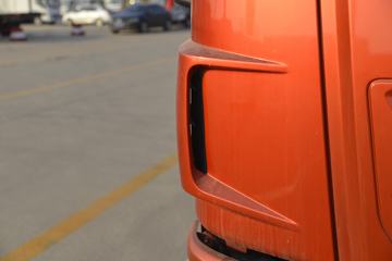 �ൺ��� ��V 220���� 6X2 6.8����ж��ͼƬ