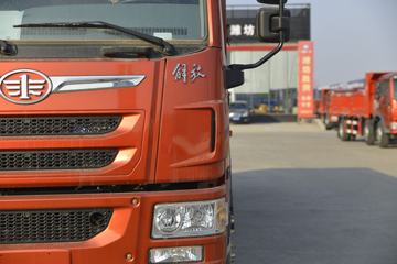 �ൺ��� ��V 220���� 6X2 6.8����ж��ͼƬ