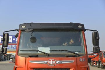 �ൺ��� ��V 220���� 6X2 6.8����ж��ͼƬ