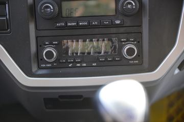 �ൺ��� ��V 220���� 6X2 6.8����ж��ͼƬ