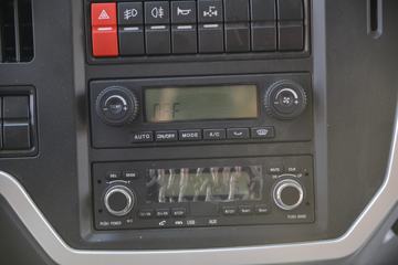 �ൺ��� ��V 220���� 6X2 6.8����ж��ͼƬ