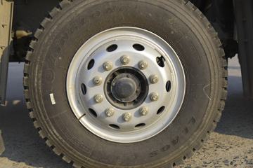 �ൺ��� ��V 220���� 6X2 6.8����ж��ͼƬ