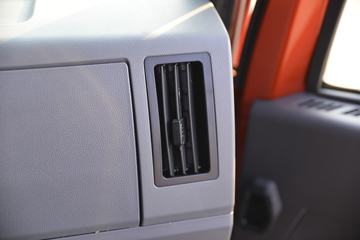 �ൺ��� ��V 220���� 6X2 7.1����ж��ͼƬ