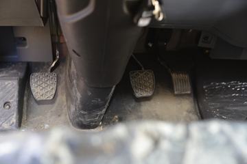 �ൺ��� ��V 220���� 6X2 7.1����ж��ͼƬ