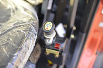 �ൺ��� ��V 220���� 6X2 7.1����ж��ͼƬ