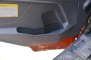 �ൺ��� ��V 220���� 6X2 7.1����ж��ͼƬ